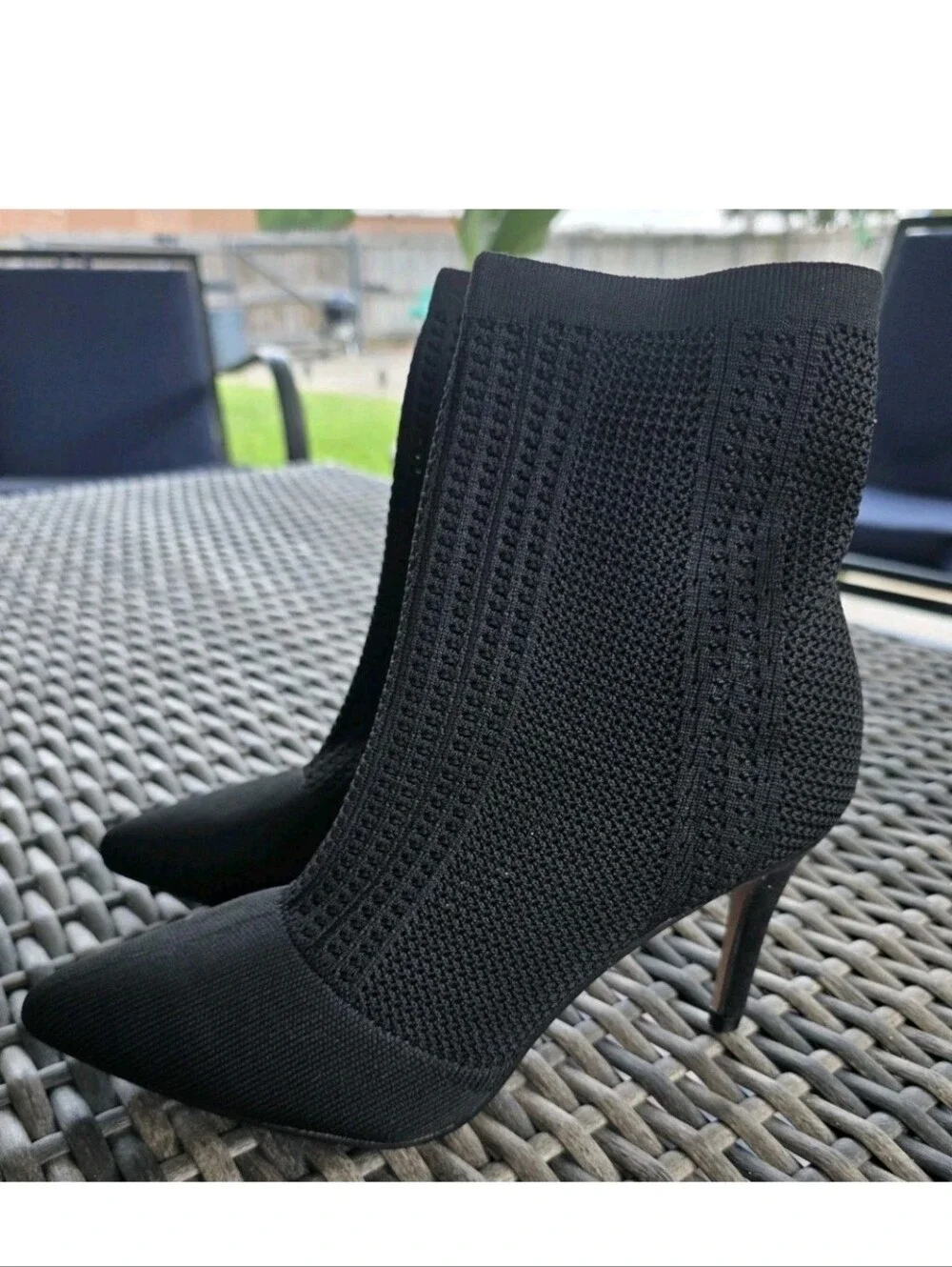 Catherine Malandrino Dnonito Black Pointed Toe Knit High Heel Booties Boots 8